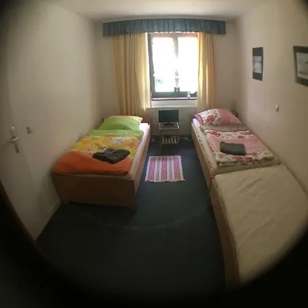 Zimmerfrei Wuppertal 2* Kronenberg